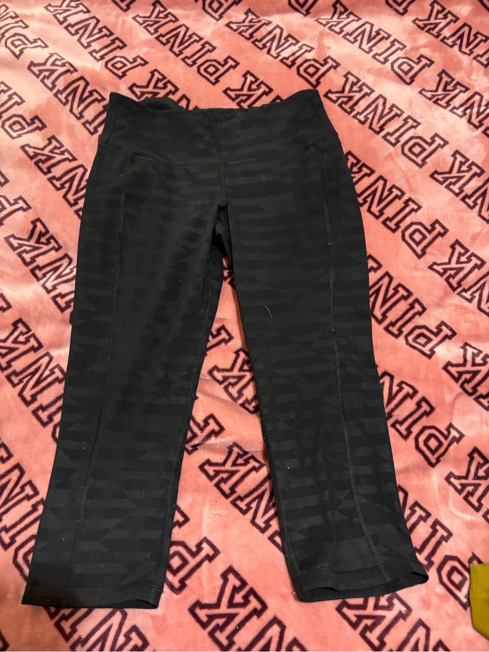 Old Navy Black Cropped Flare Active Pants